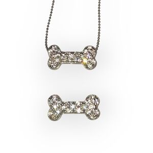 Silver tone Sparkle Dog Bone Necklace Calling All Animal Lovers And Dog Moms!